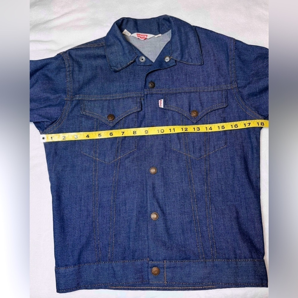 Vintage Levi's Denim Trucker Jacket White Tab Red Letters 1970's Youth SZ 16 - Picture 6 of 9